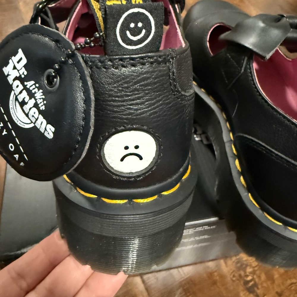Dr. Martens BETHAN LAZY OAF LEATHER MARY JANES - Picture 6 of 7